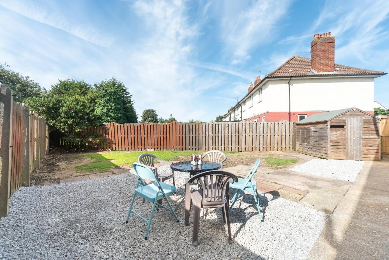 Aseda 4 Bedroom Private Parking, Game Zone -Pool Table, Garden Home Kingston upon Hull Buitenkant foto