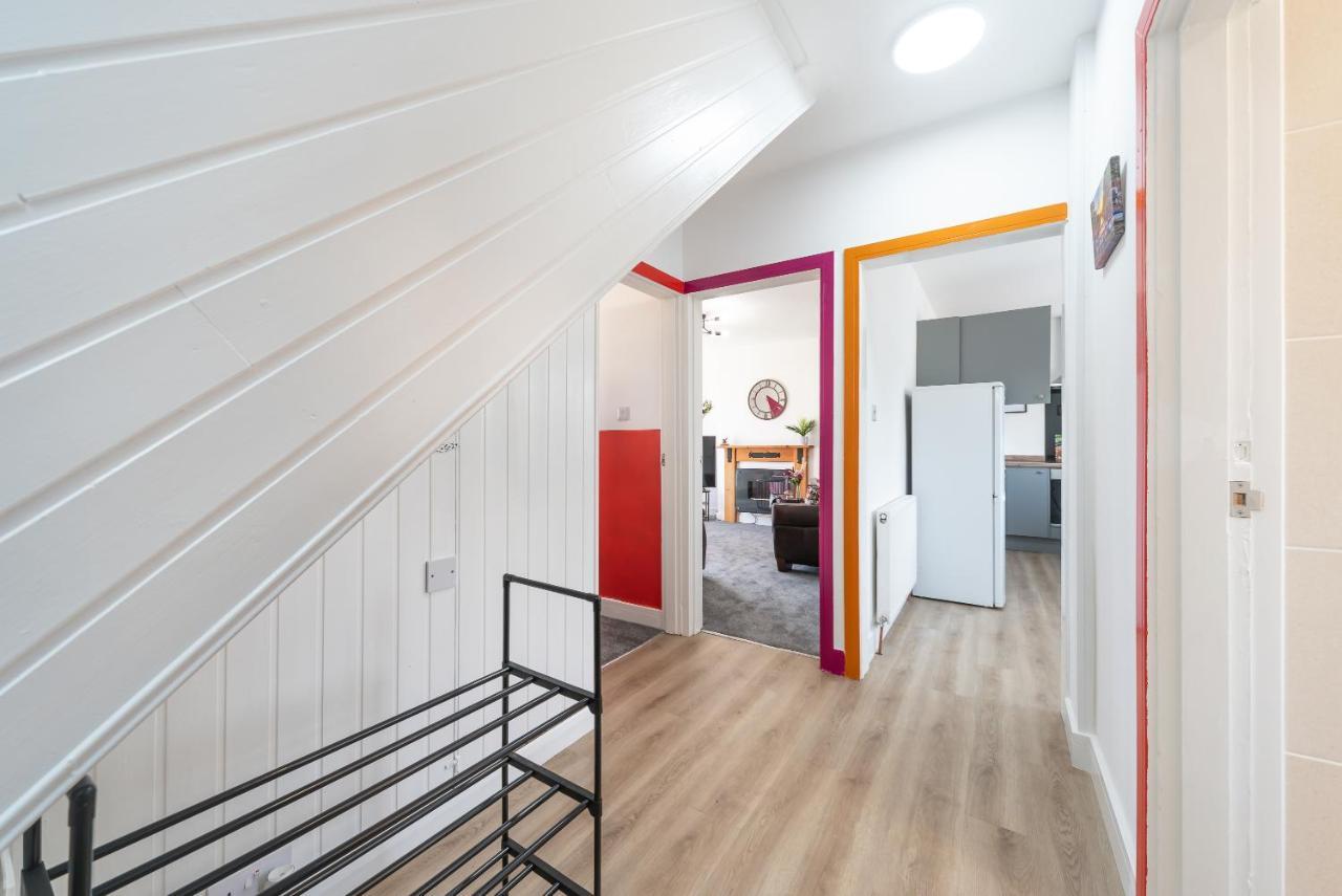 Aseda 4 Bedroom Private Parking, Game Zone -Pool Table, Garden Home Kingston upon Hull Buitenkant foto