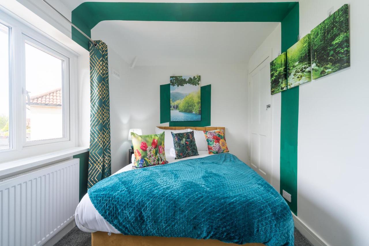 Aseda 4 Bedroom Private Parking, Game Zone -Pool Table, Garden Home Kingston upon Hull Buitenkant foto
