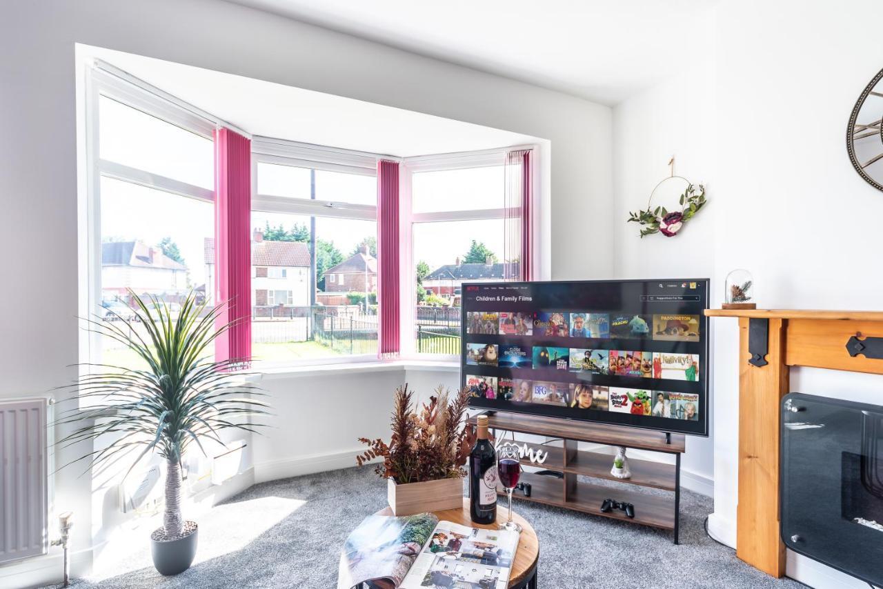Aseda 4 Bedroom Private Parking, Game Zone -Pool Table, Garden Home Kingston upon Hull Buitenkant foto