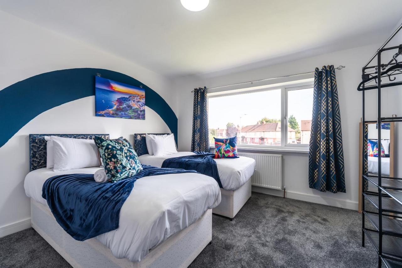 Aseda 4 Bedroom Private Parking, Game Zone -Pool Table, Garden Home Kingston upon Hull Buitenkant foto