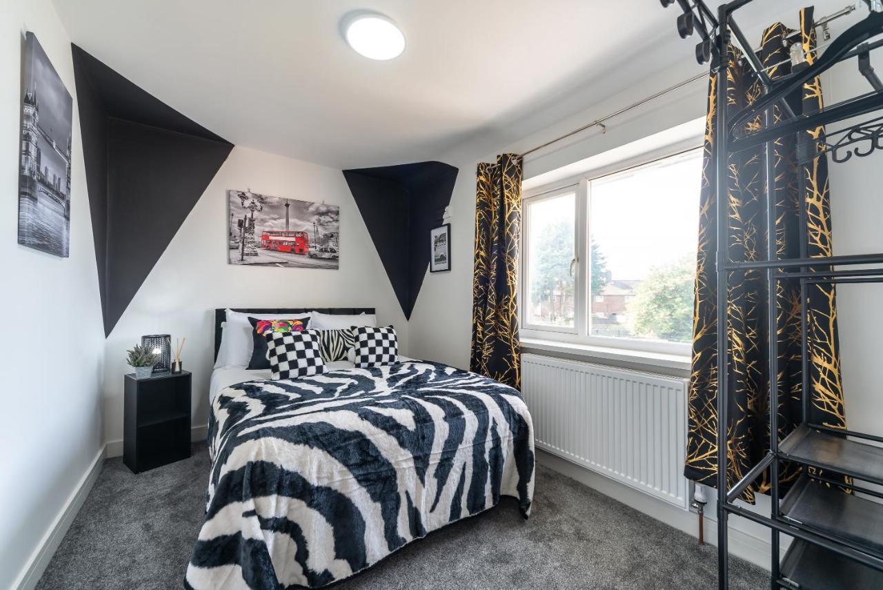Aseda 4 Bedroom Private Parking, Game Zone -Pool Table, Garden Home Kingston upon Hull Buitenkant foto