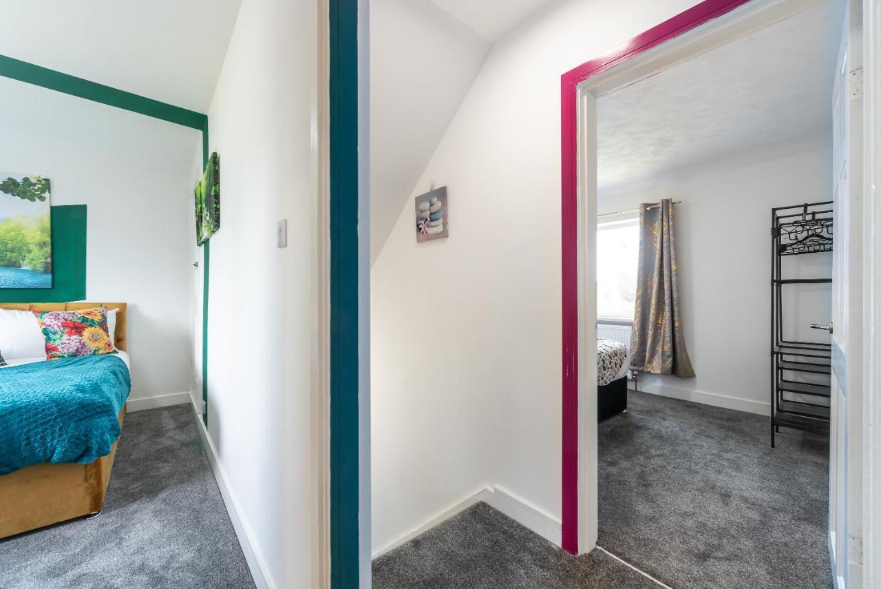 Aseda 4 Bedroom Private Parking, Game Zone -Pool Table, Garden Home Kingston upon Hull Buitenkant foto
